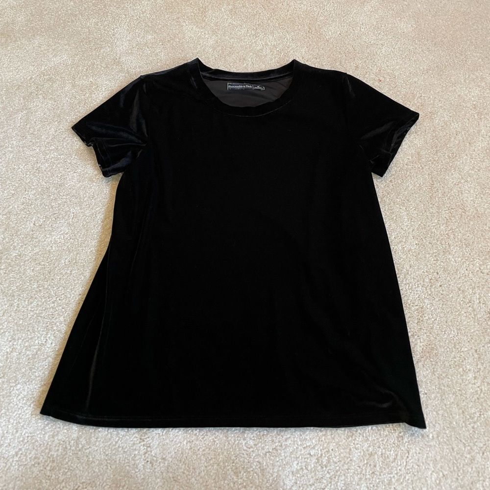 Abercrombie black velvet tee t-shirt size Medium